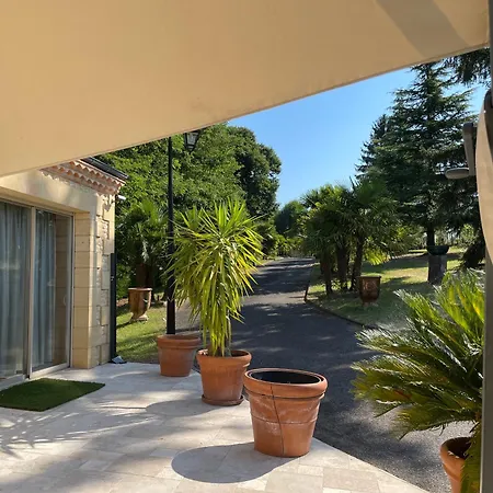 Gite 2chambres 2 Salles De Bain, Logement Entier En Rez De Jardin, Entree Privee *