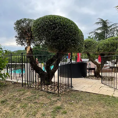 Gite 2chambres 2 Salles De Bain, Logement Entier En Rez De Jardin, Entree Privee Sarlat