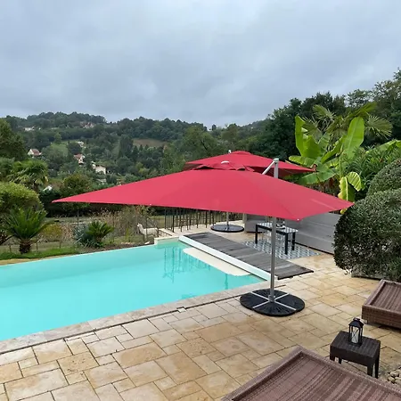 Gite 2chambres 2 Salles De Bain, Logement Entier En Rez De Jardin, Entree Privee Bed & Breakfast *