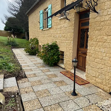 Bed & Breakfast Gite 2chambres 2 Salles De Bain, Logement Entier En Rez De Jardin, Entree Privee