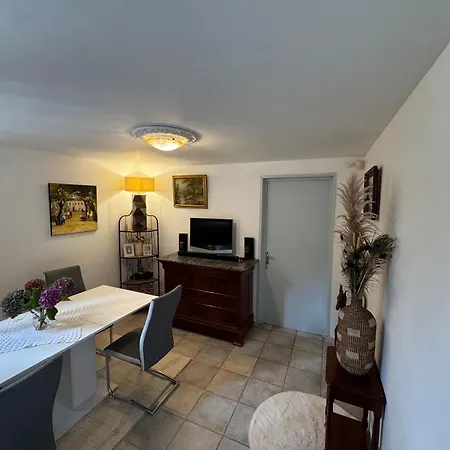 Gite 2chambres 2 Salles De Bain, Logement Entier En Rez De Jardin, Entree Privee *
